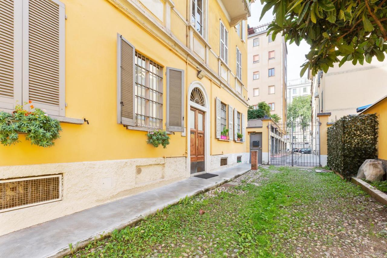 Piazza Risorgimento Cosy Studio Milaan Buitenkant foto